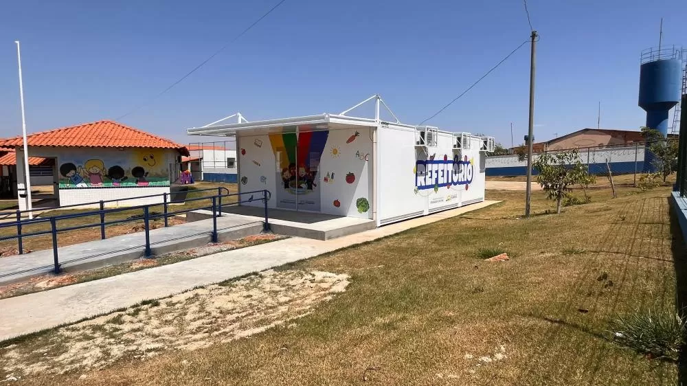 Cidade Ocidental inaugura refeitório escolar moderno e acolhedor